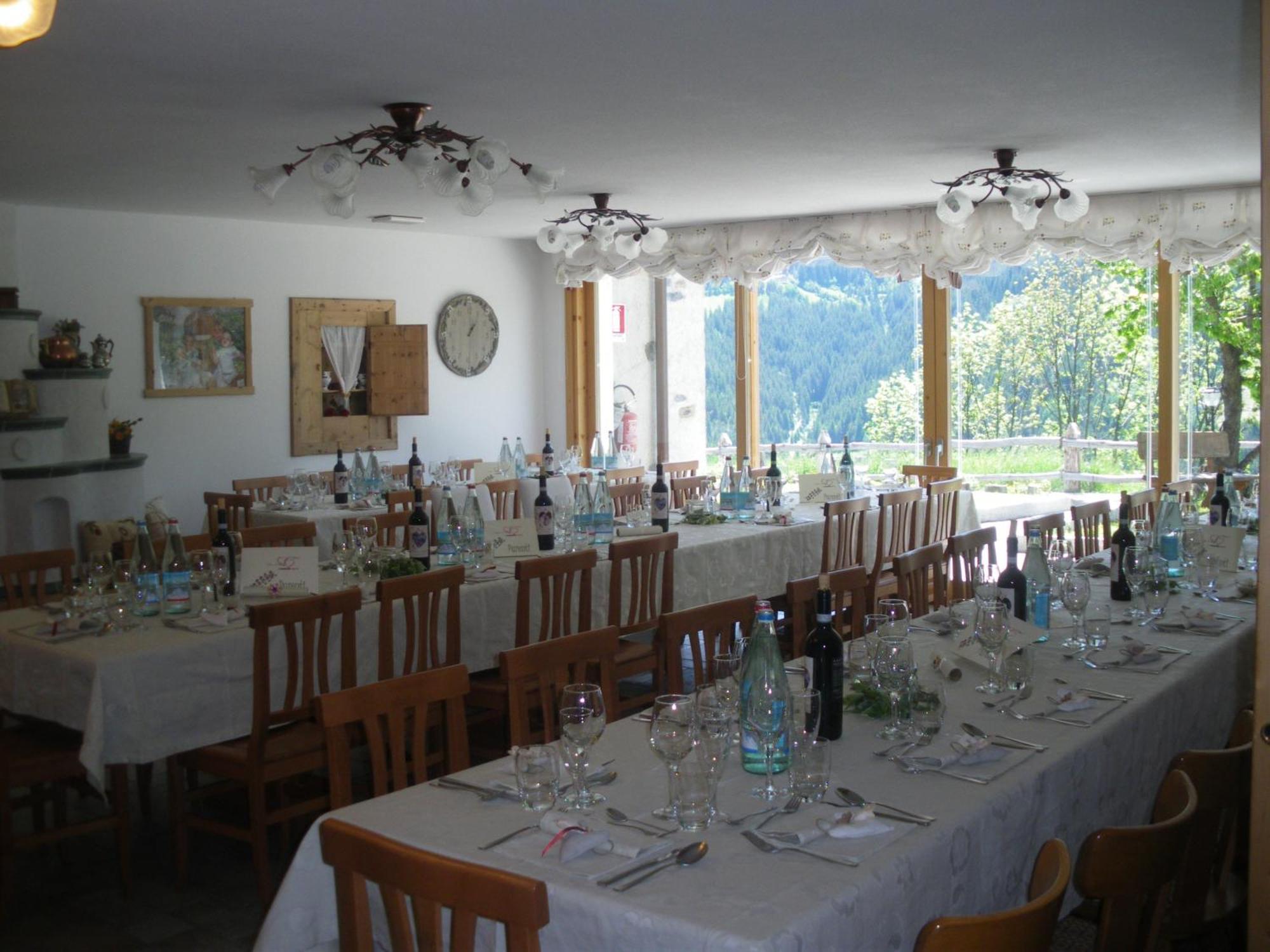 Agriturismo Raethia Isolaccia Ngoại thất bức ảnh